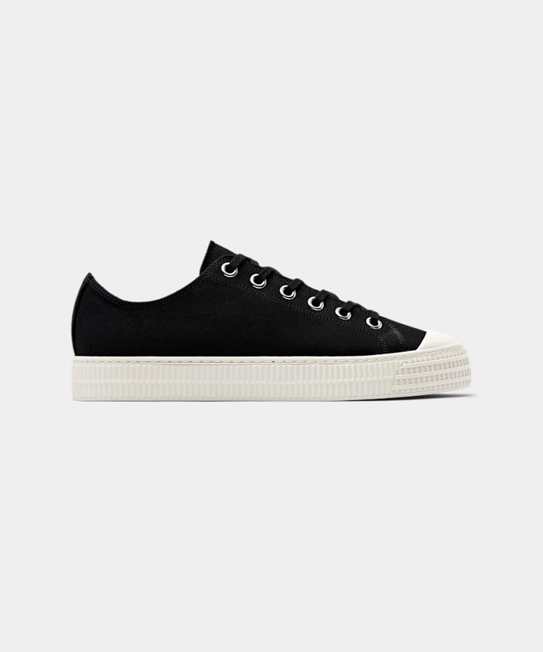 Black Sneaker