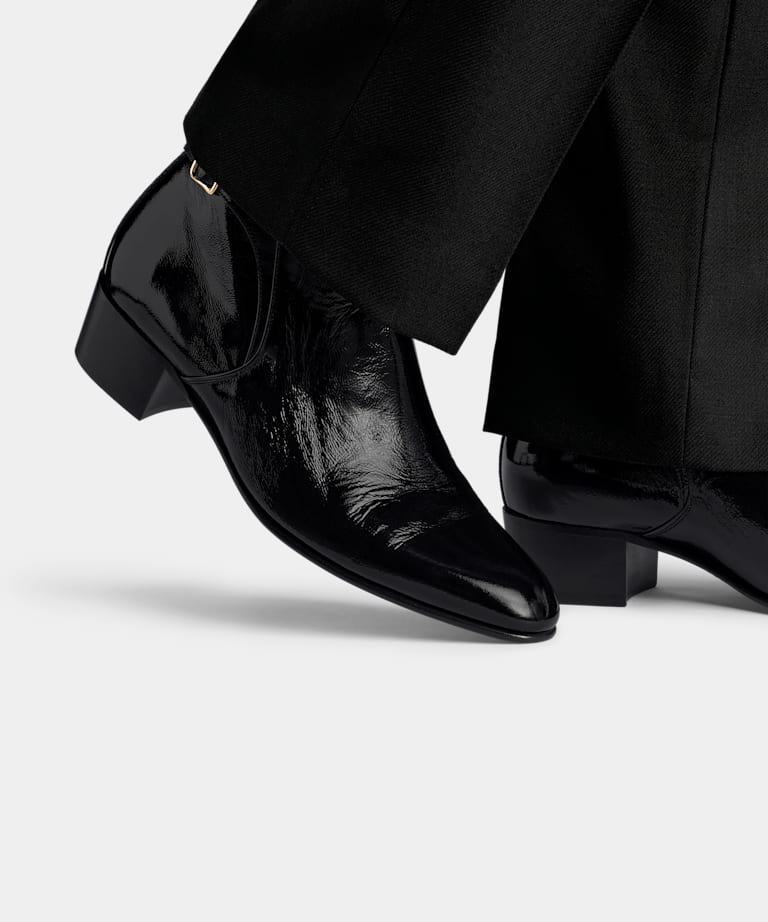 Black Boot