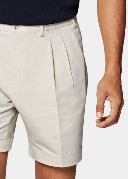 Pantaloncini color sabbia slim leg