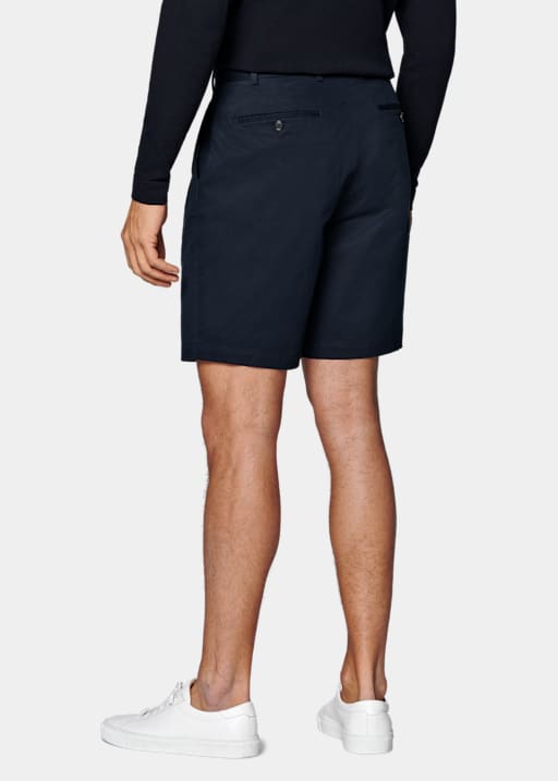 Marinblå shorts i straight leg-modell