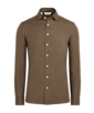 SUITSUPPLY  Mörkbrun skjorta med smal passform