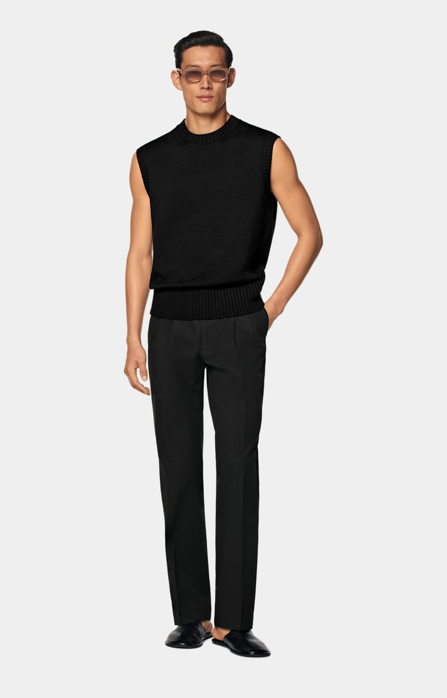 Black Sleeveless Crewneck