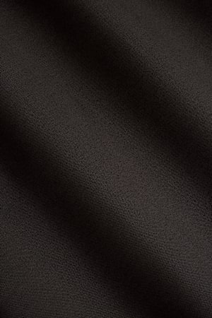 https://cdn.suitsupply.com/image/upload/c_fit,f_auto,h_450,q_auto:good,w_450/products/cm-sample/default/S14900-180_23
