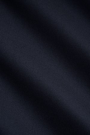 https://cdn.suitsupply.com/image/upload/c_fit,f_auto,h_450,q_auto:good,w_450/products/cm-sample/default/S554.801-8_23