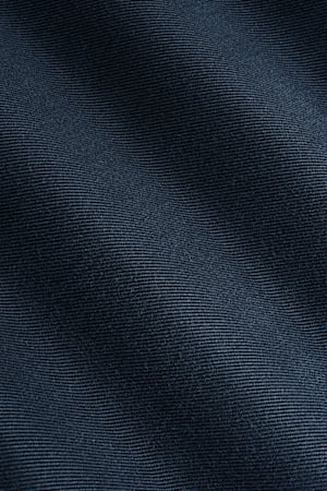 https://cdn.suitsupply.com/image/upload/c_fit,f_auto,h_450,q_auto:good,w_450/products/cm-sample/default/S71070-1AY9_23