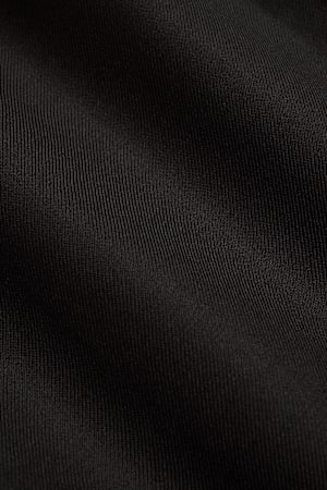 https://cdn.suitsupply.com/image/upload/c_fit,f_auto,h_450,q_auto:good,w_450/products/cm-sample/default/S886.601-3454_23