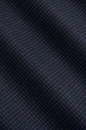 https://cdn.suitsupply.com/image/upload/c_fit,f_auto,h_450,q_auto:good,w_450/products/cm-sample/default/SA407.005-18_23