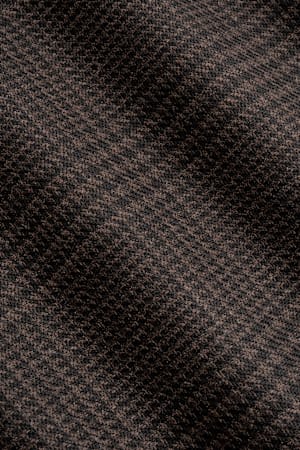 https://cdn.suitsupply.com/image/upload/c_fit,f_auto,h_450,q_auto:good,w_450/products/cm-sample/default/SA407.143-06_23