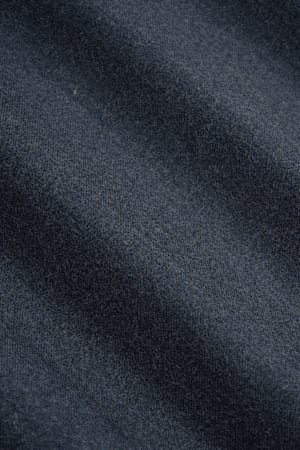 https://cdn.suitsupply.com/image/upload/c_fit,f_auto,h_450,q_auto:good,w_450/products/cm-sample/default/SF3189837.19_23