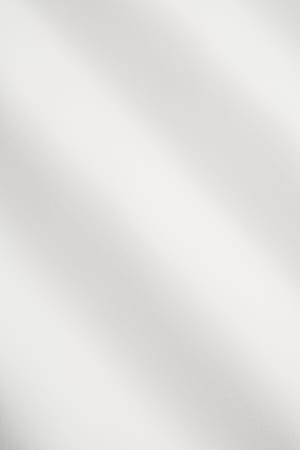 https://cdn.suitsupply.com/image/upload/c_fit,f_auto,h_450,q_auto:good,w_450/products/cm-sample/default/SF3405816.1_23