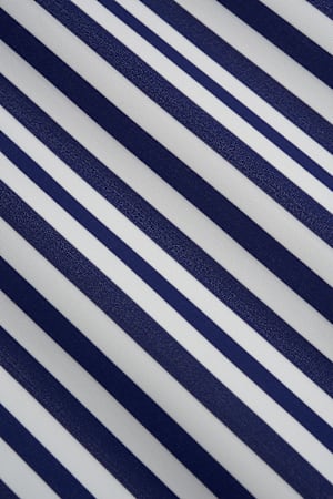 https://cdn.suitsupply.com/image/upload/c_fit,f_auto,h_450,q_auto:good,w_450/products/cm-sample/default/SF355586.18_23