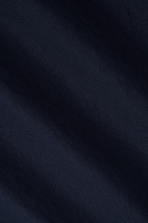 https://cdn.suitsupply.com/image/upload/c_fit,f_auto,h_450,q_auto:good,w_450/products/cm-sample/default/STC2062.802_23