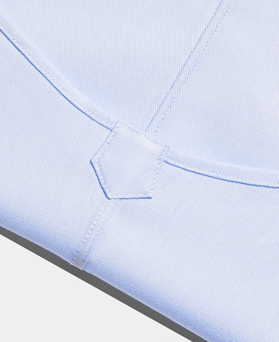 Shirt shoulder seam detail