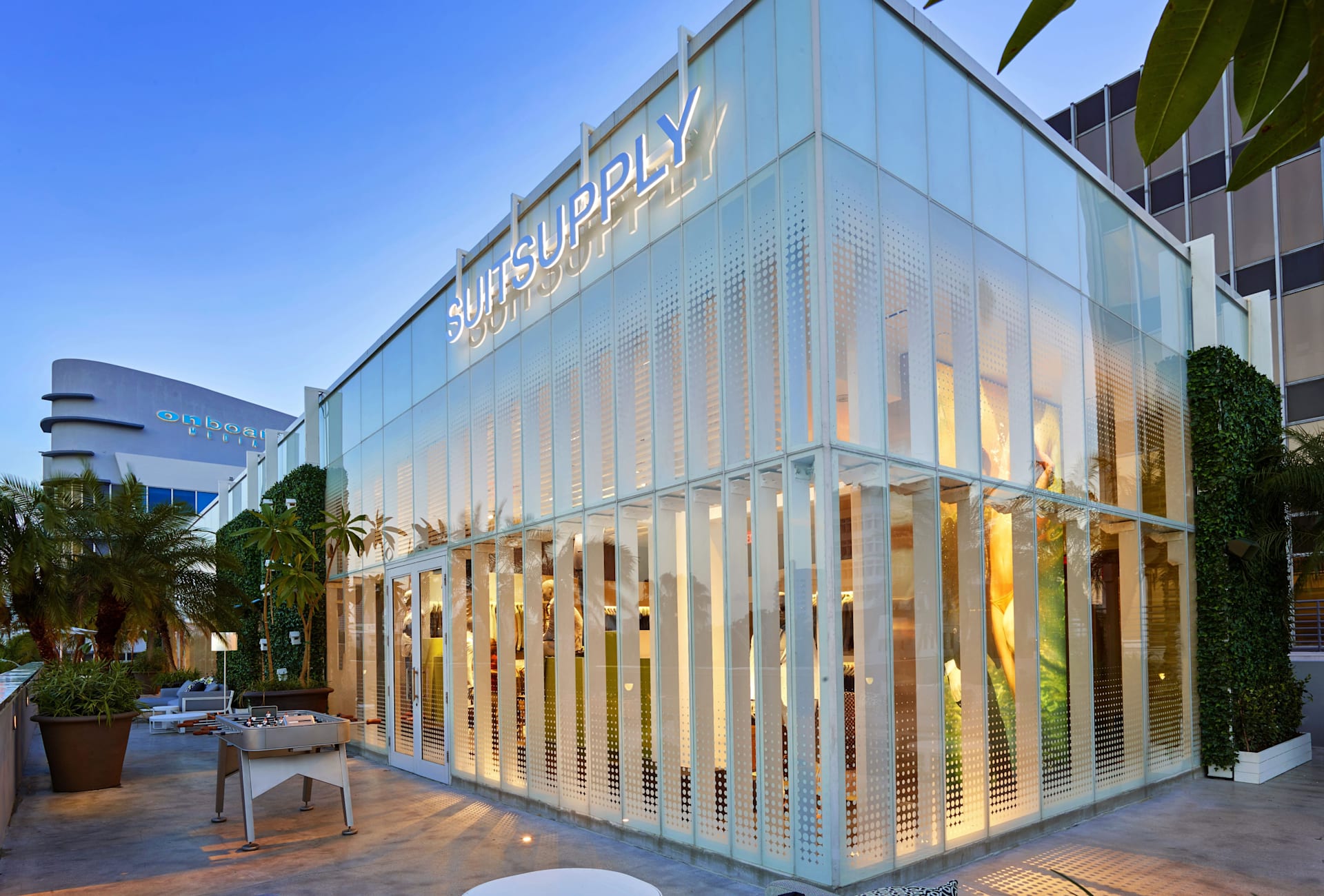 Suitsupply Miami Beach