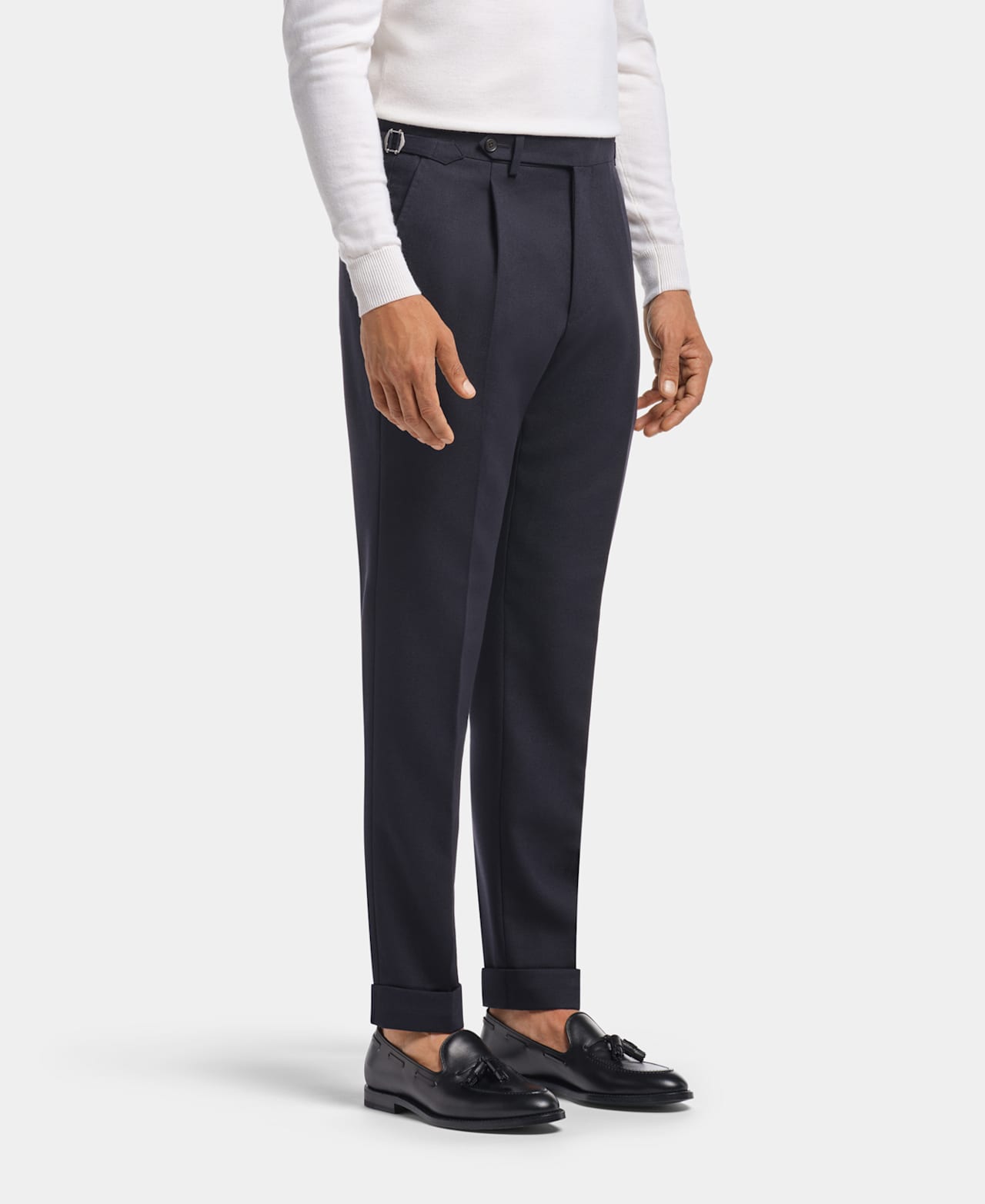 Man wearing a perfectly fitted trousers