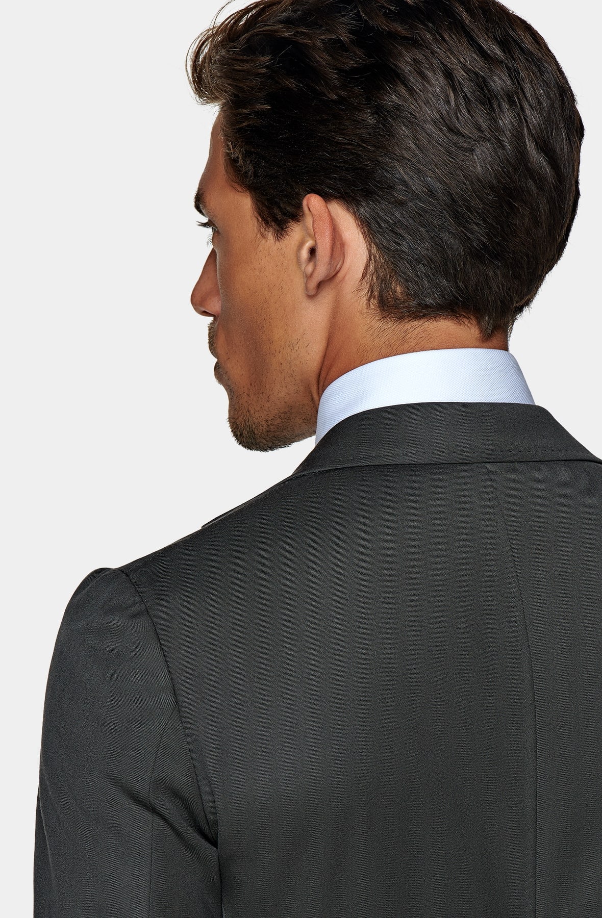 Correct shoulder fit