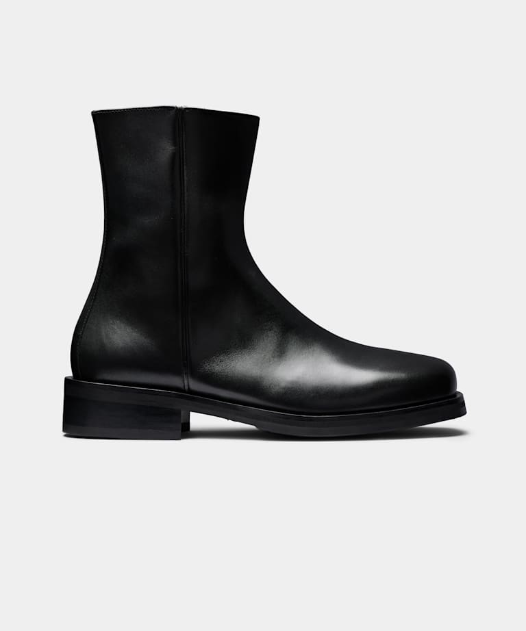 Black Boot