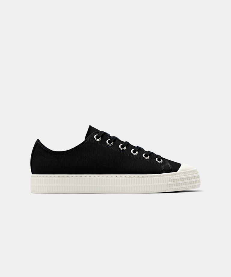 Black Sneaker