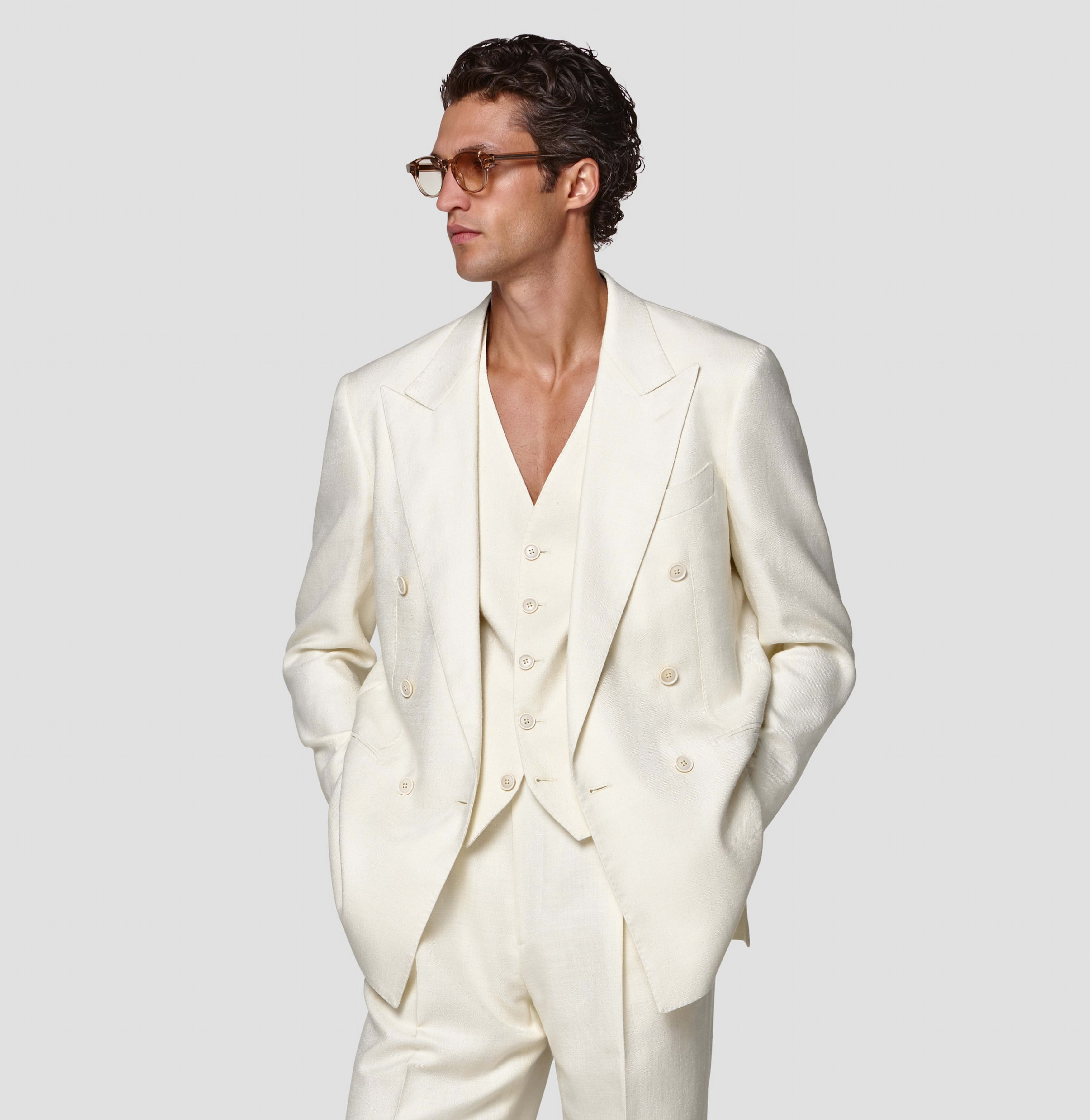 Discover Latest Suits