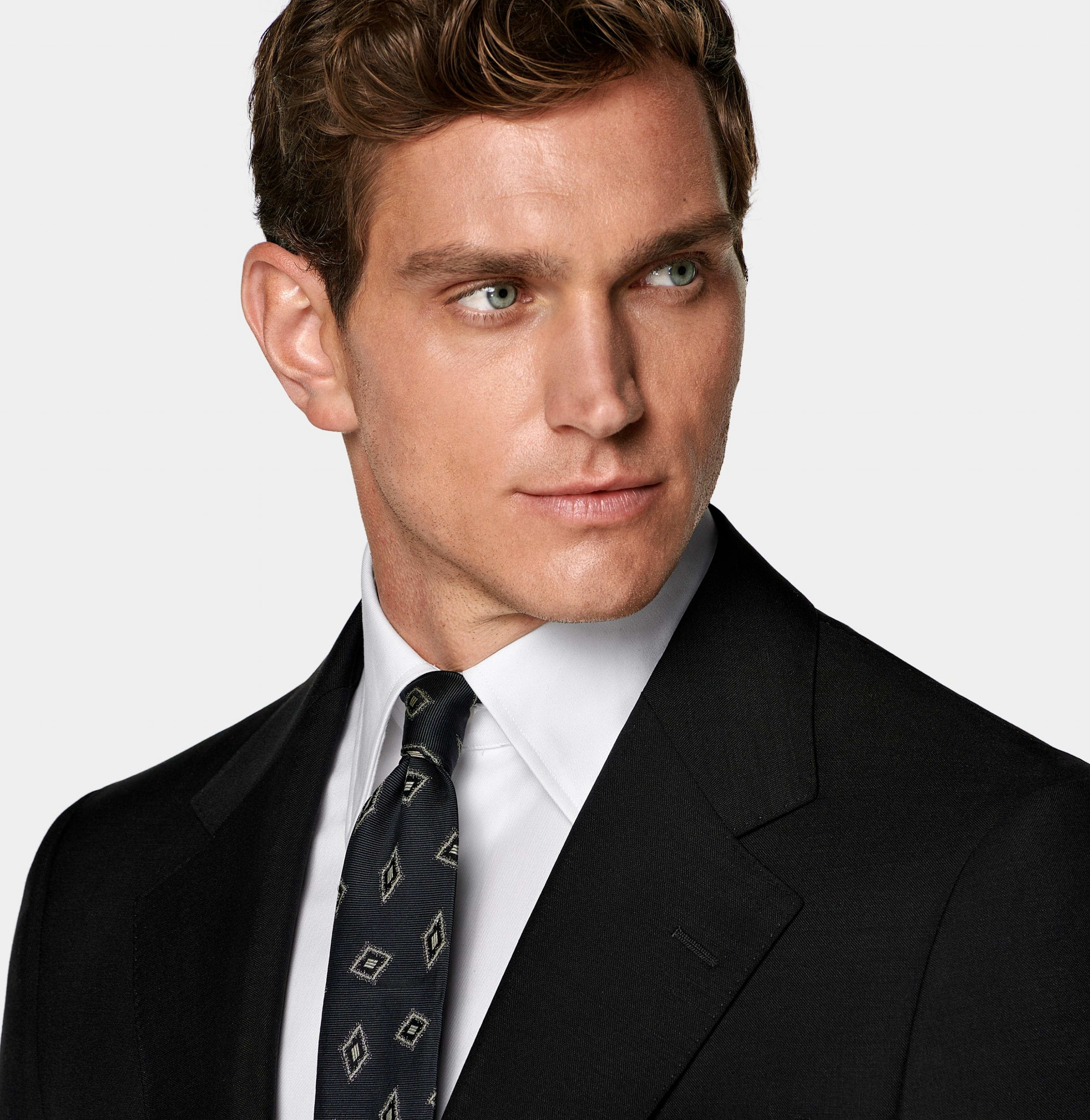 Discover Latest Suits