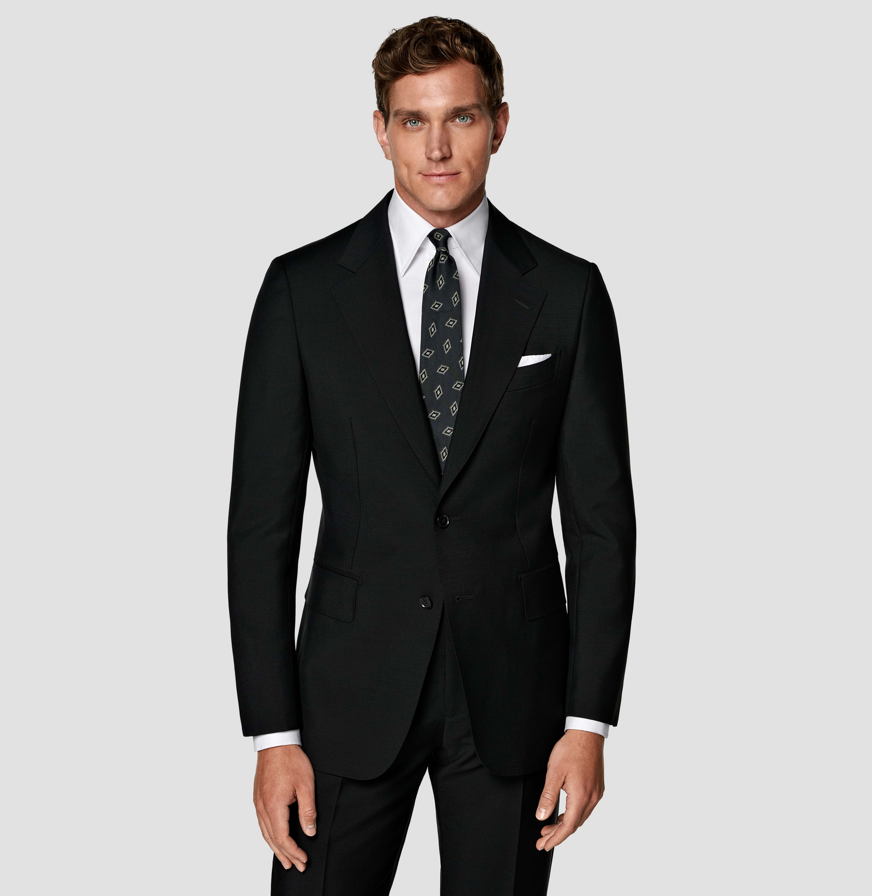 Discover Latest Suits