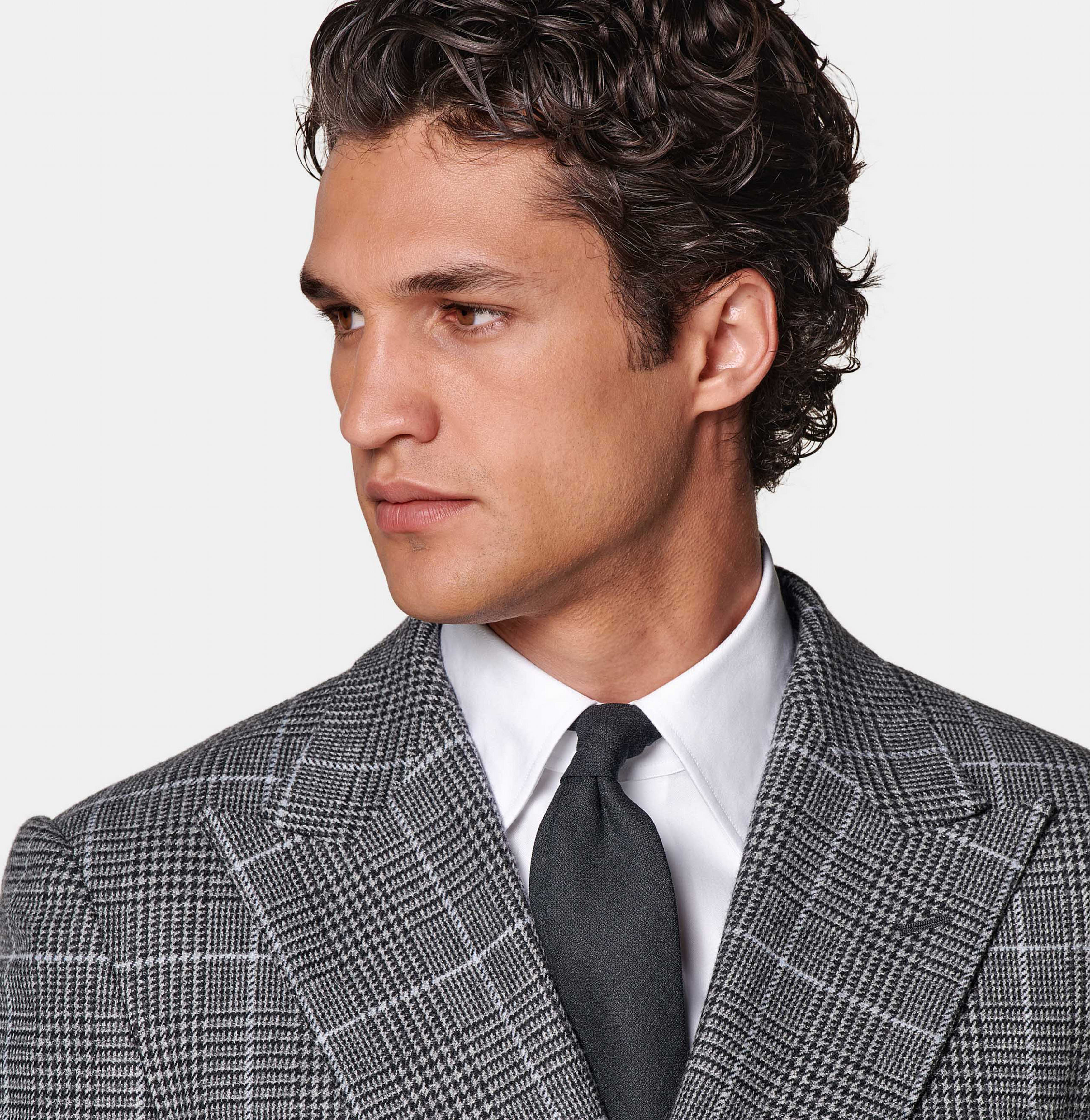 Discover Latest Suits