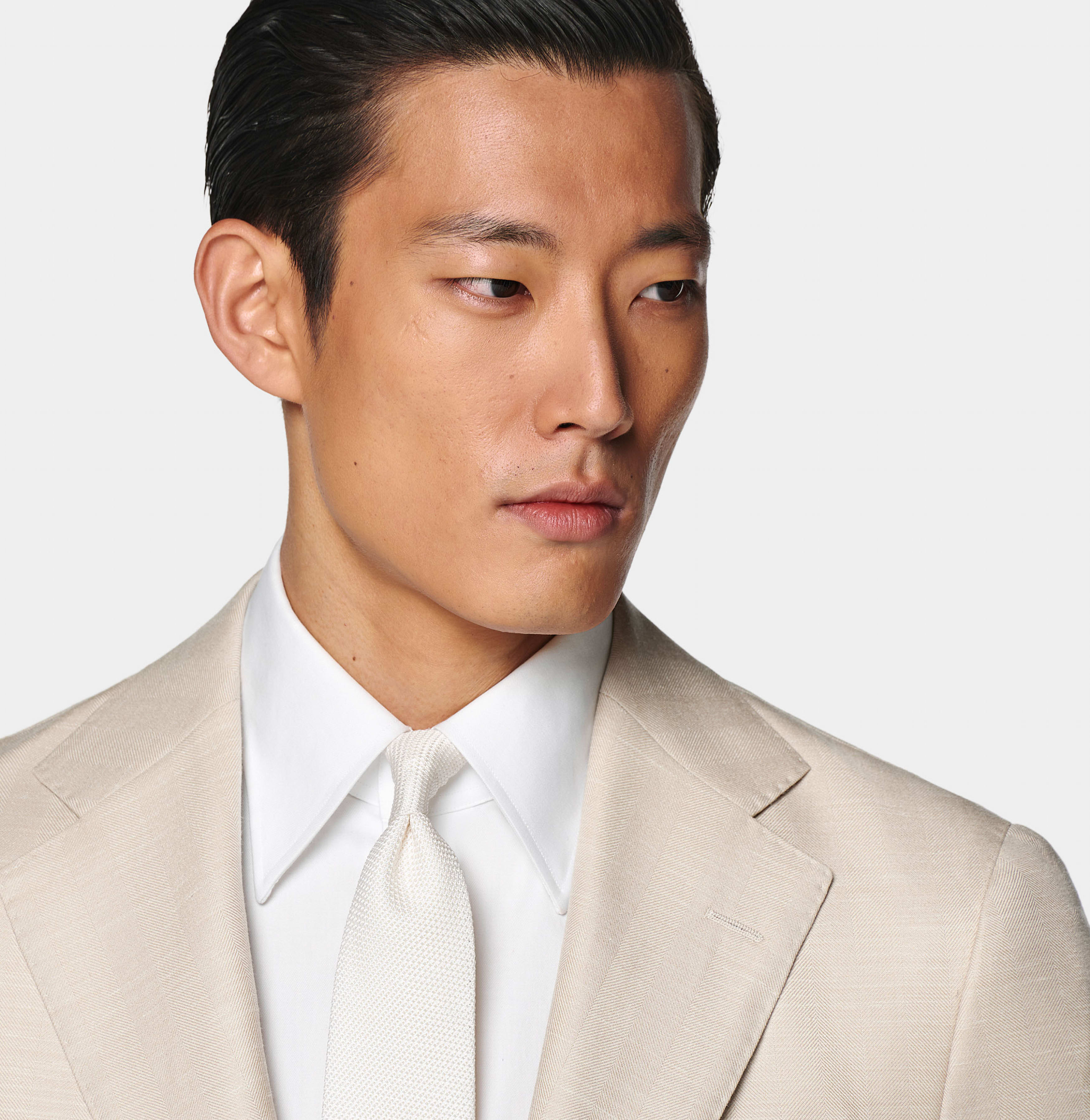 Discover Latest Suits