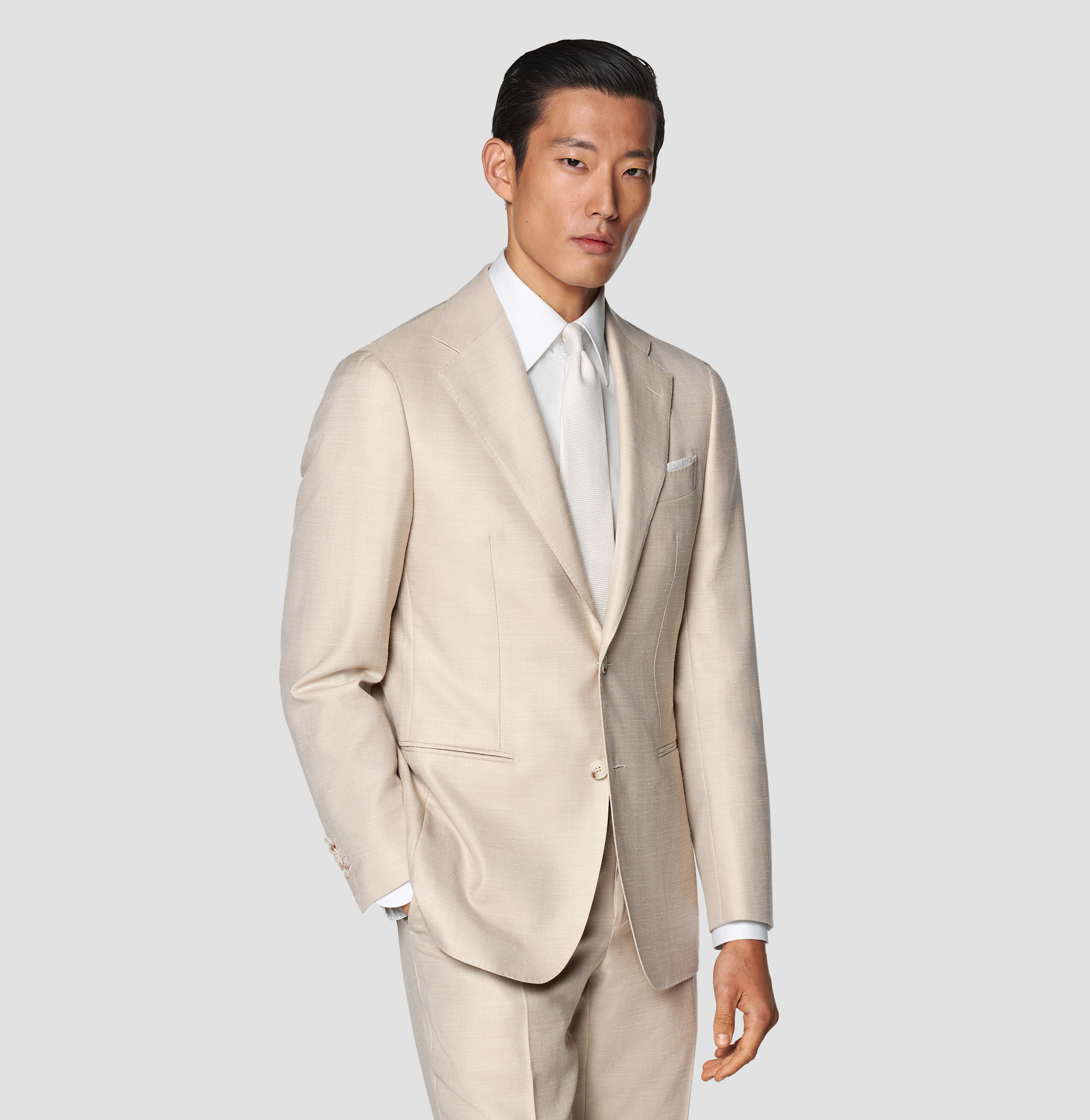 Discover Latest Suits