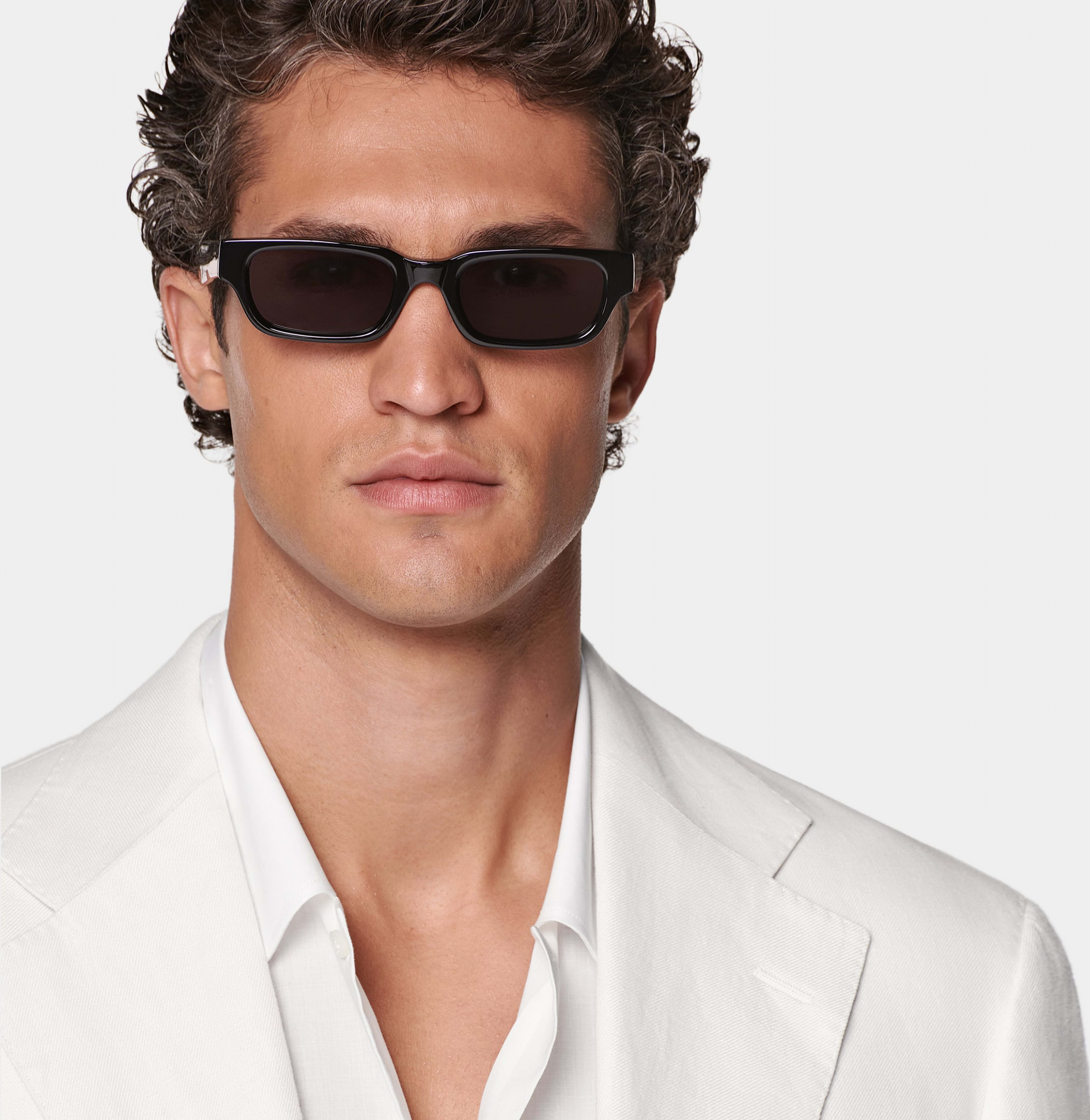Discover Latest Suits