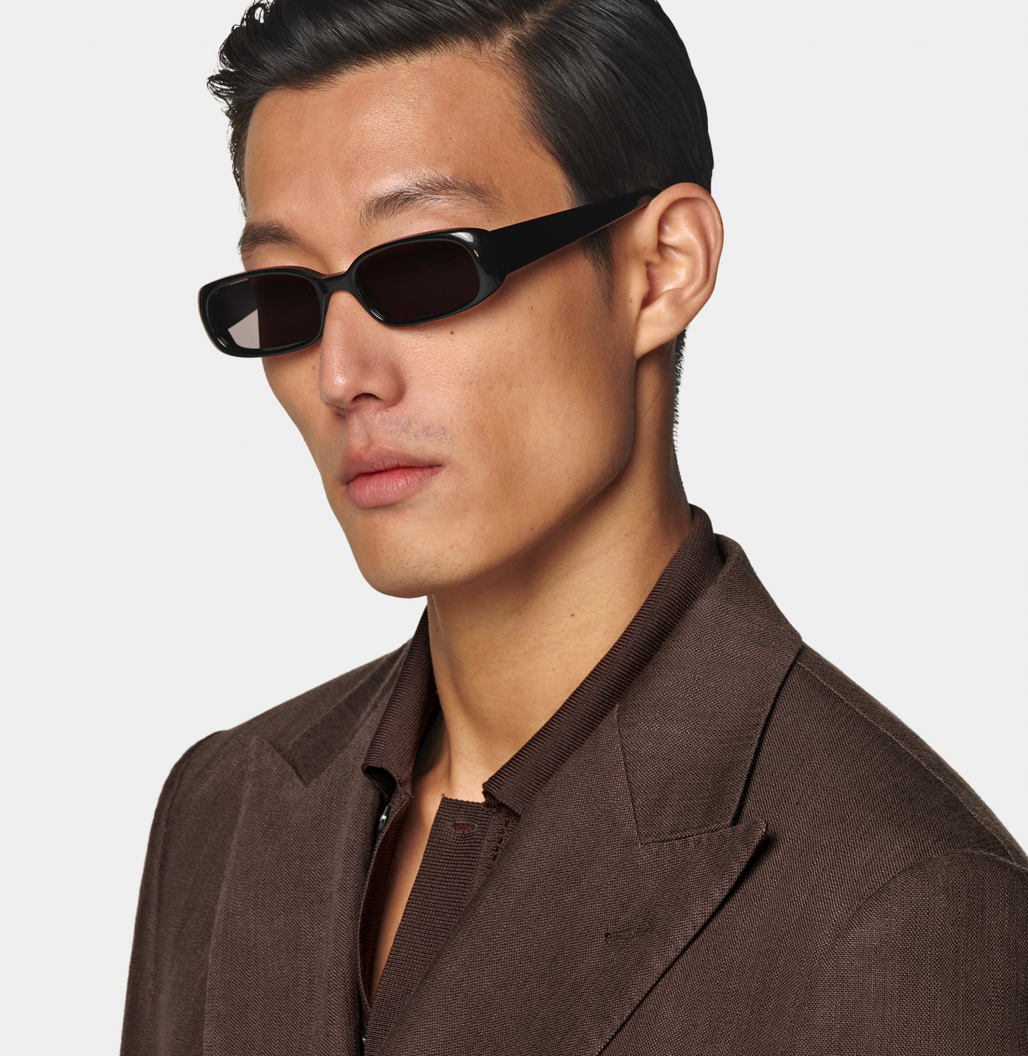 Discover Latest Suits