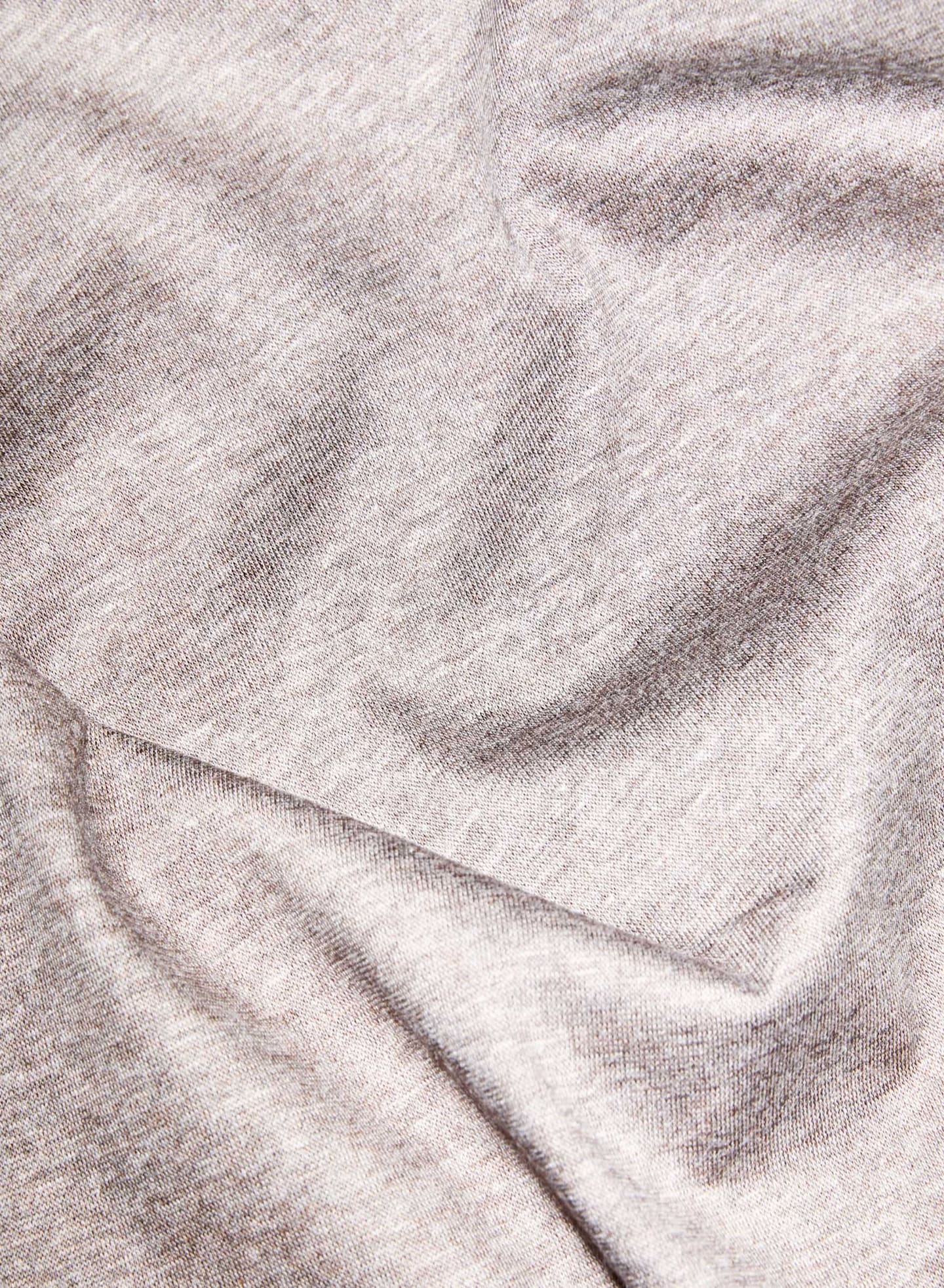 Piqué-Stoff, der von Suitsupply hauptsächlich für Poloshirts verwendet wird.