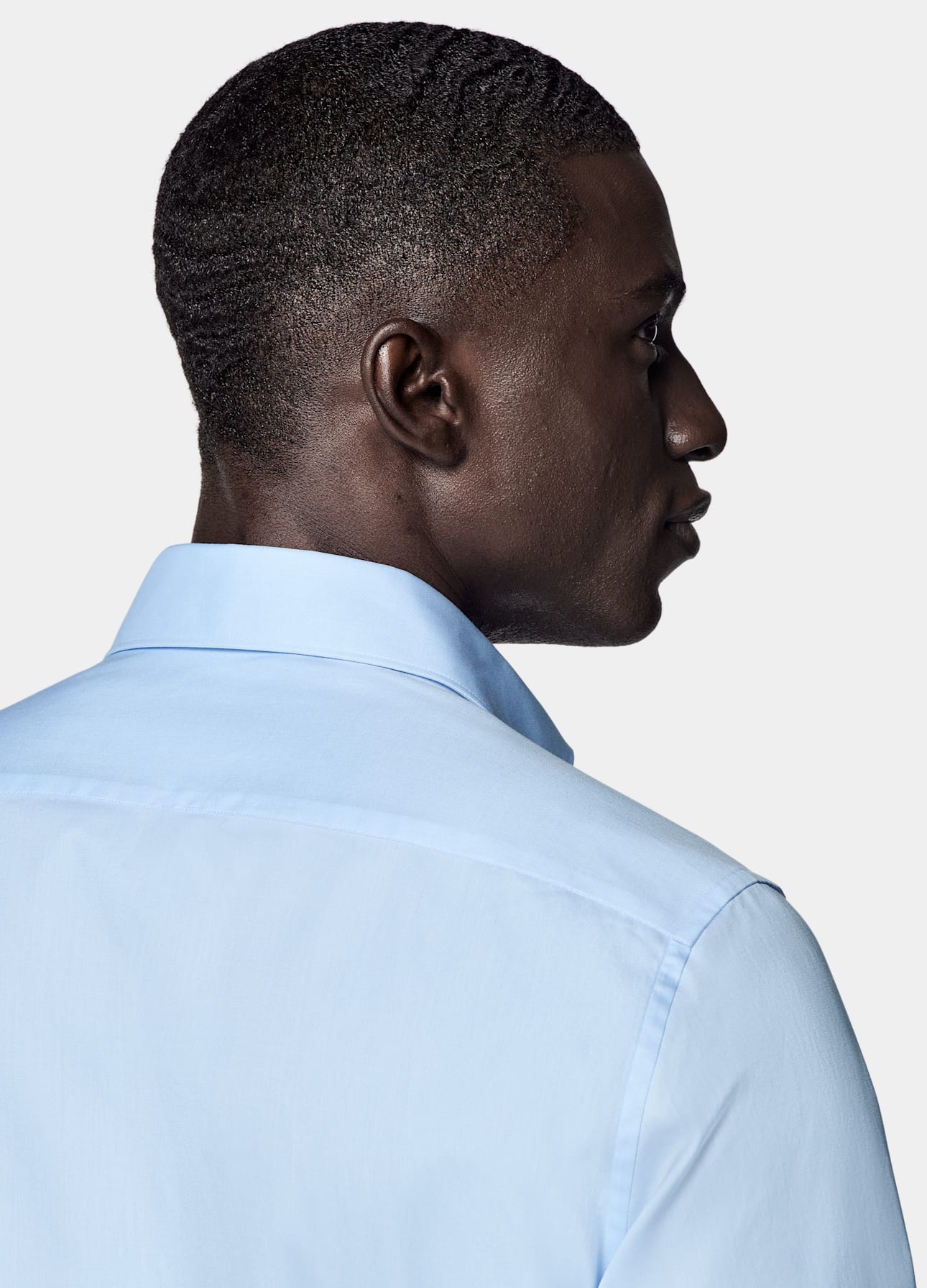 Tailored Fit Cutaway Collar Shirt