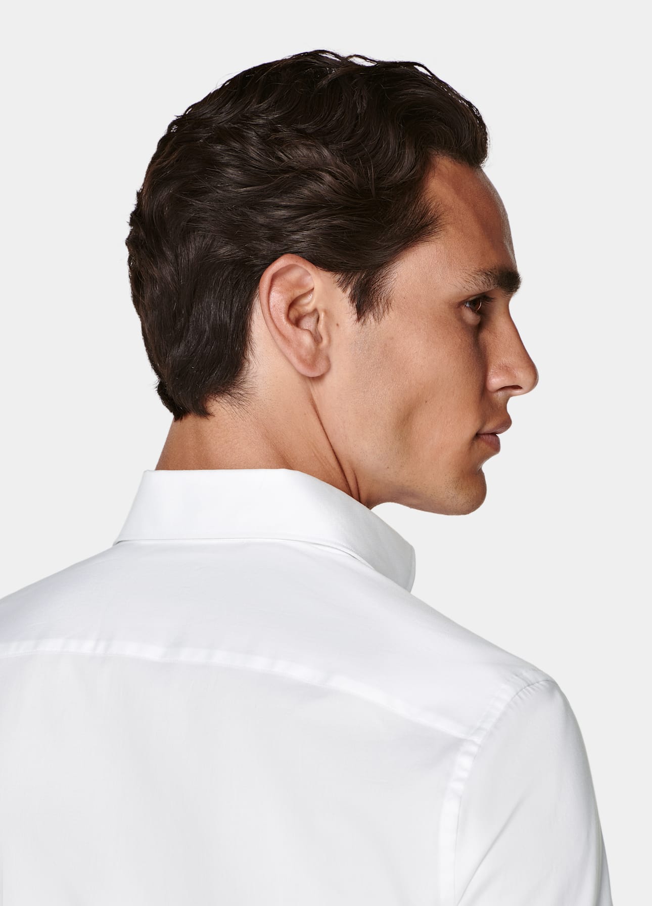 Tailored Fit Cutaway Collar Shirt
