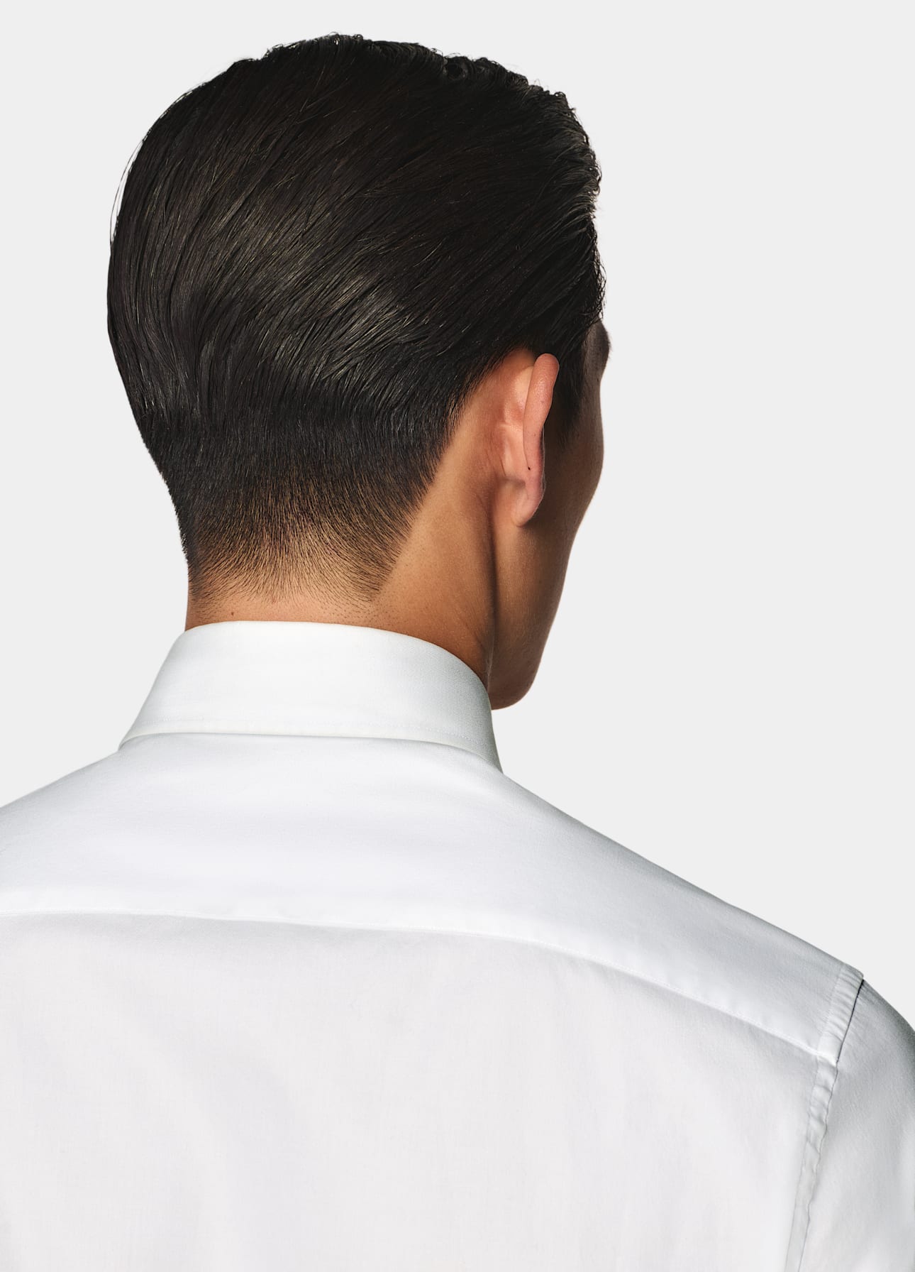 Tailored Fit Point Collar Shirt