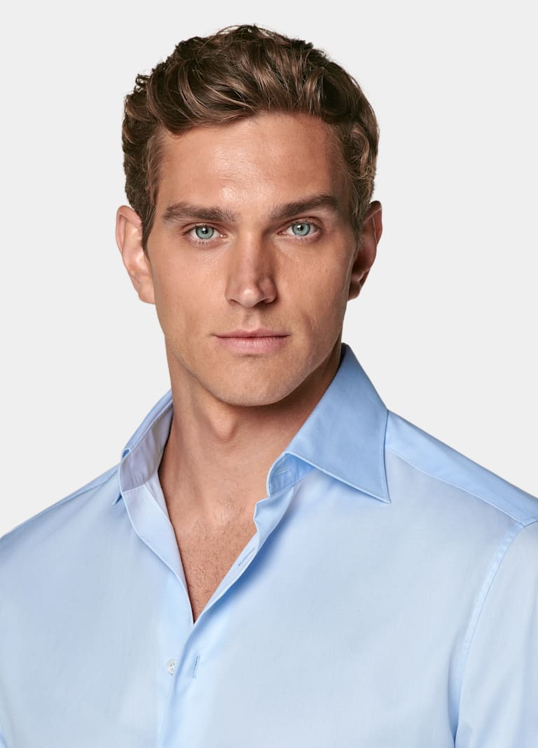 Tailored Fit Widespread Collar Shirt