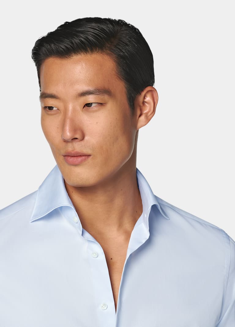 Tailored Fit Widespread Collar Shirt