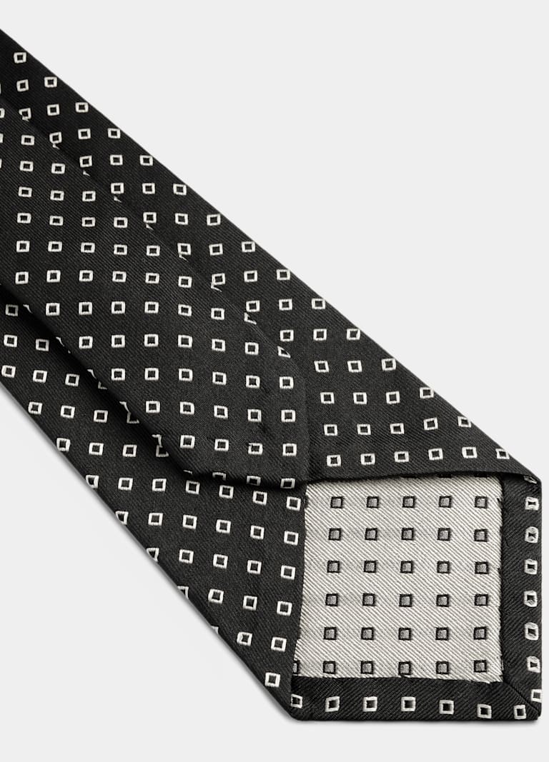 Tie