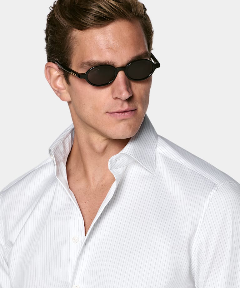 Tailored Fit Widespread Collar Shirt