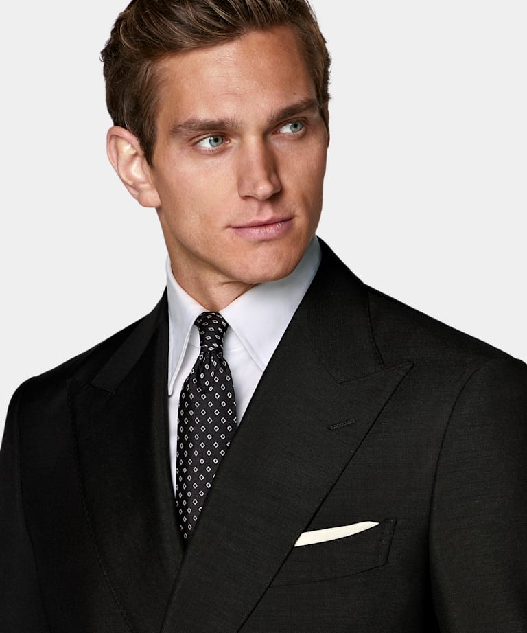 Tailored Fit Milano Suit
