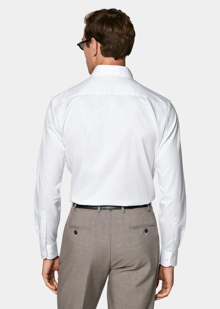 Tailored Fit Widespread Collar Shirt