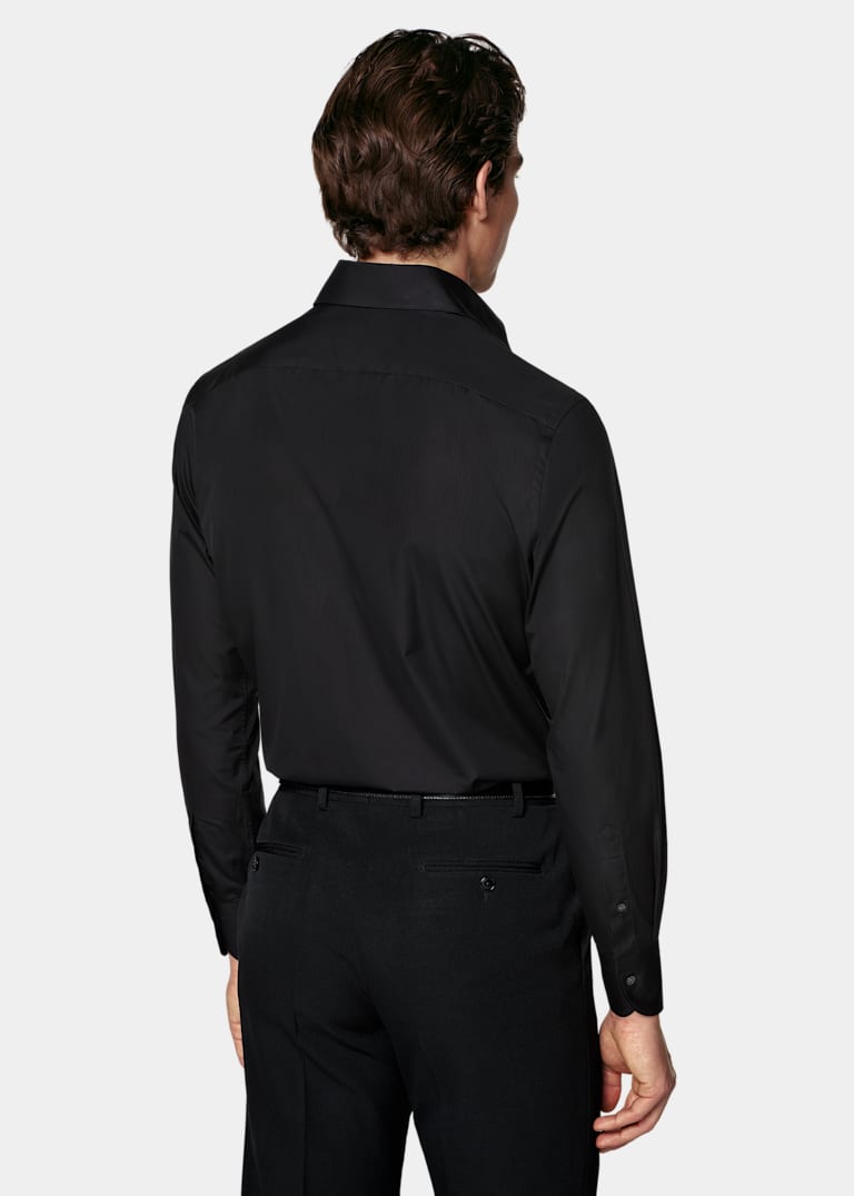Tailored Fit Widespread Collar Shirt