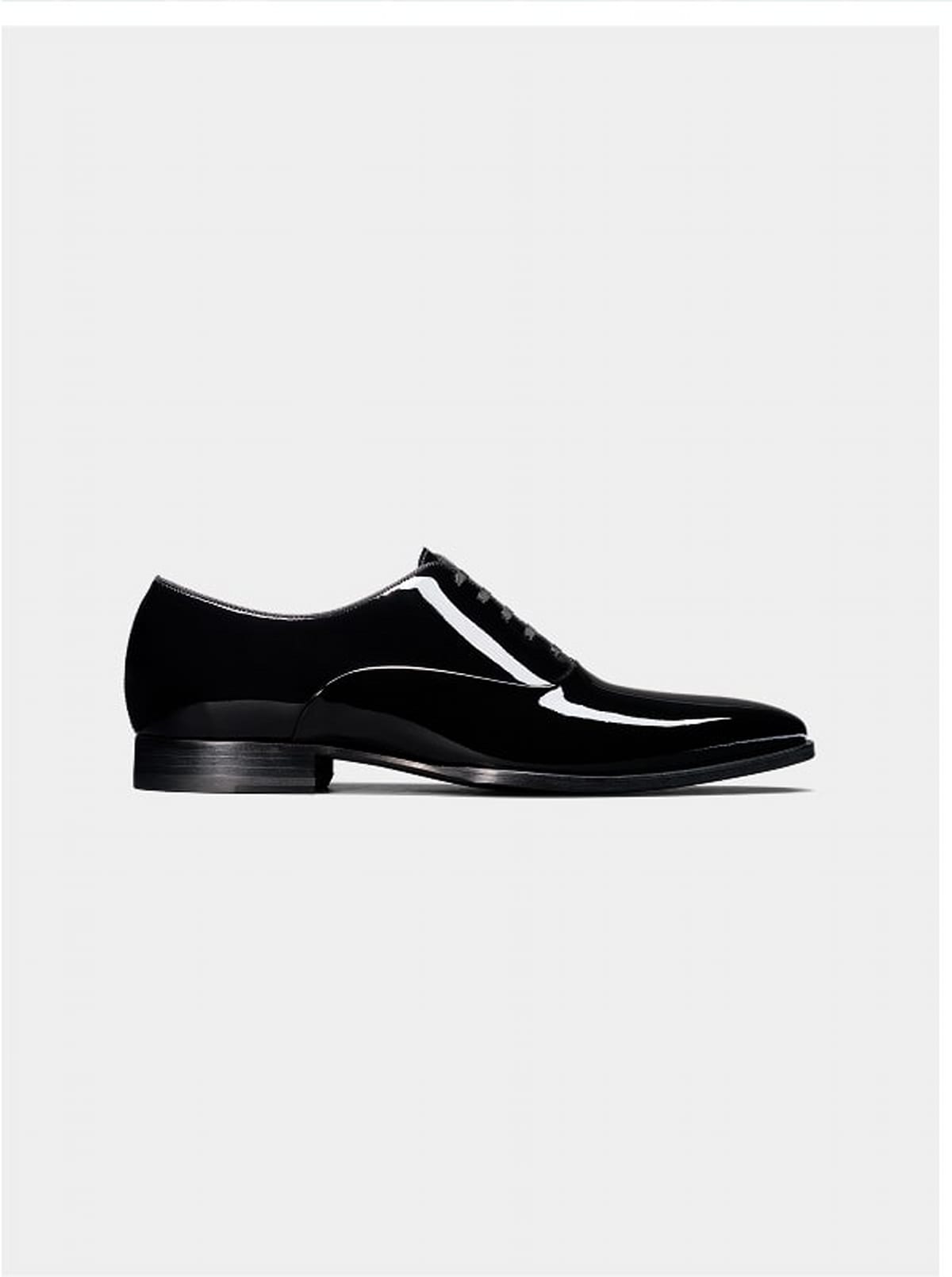 Patent leather lace up